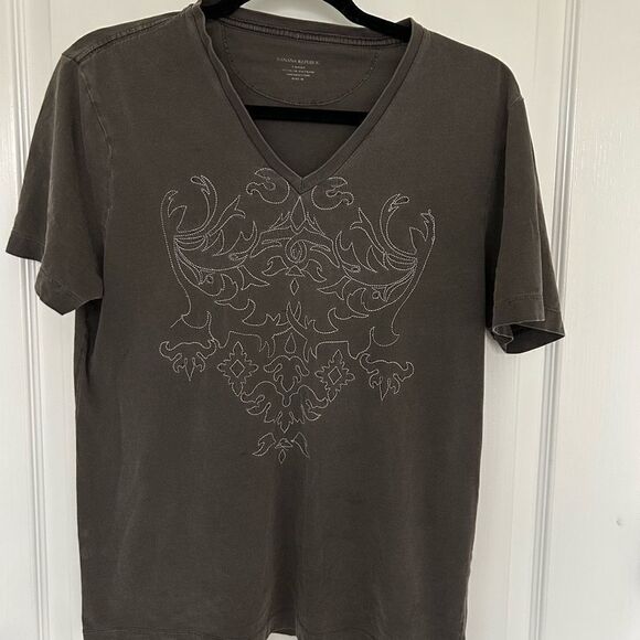 Banana Republic Women’s Gray GraphicTee Shirt Short Sleeve V-Neck Size Medium - Picture 2 of 8